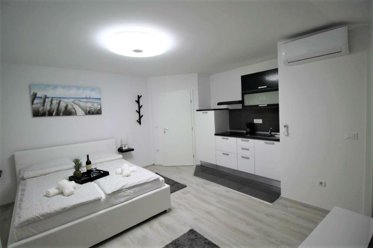 Arbel Apartments Poreč Exterior foto