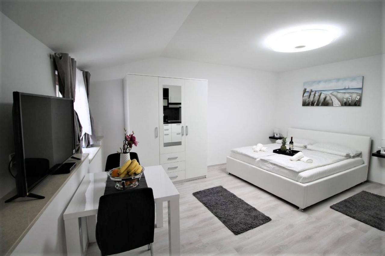 Arbel Apartments Poreč Exterior foto